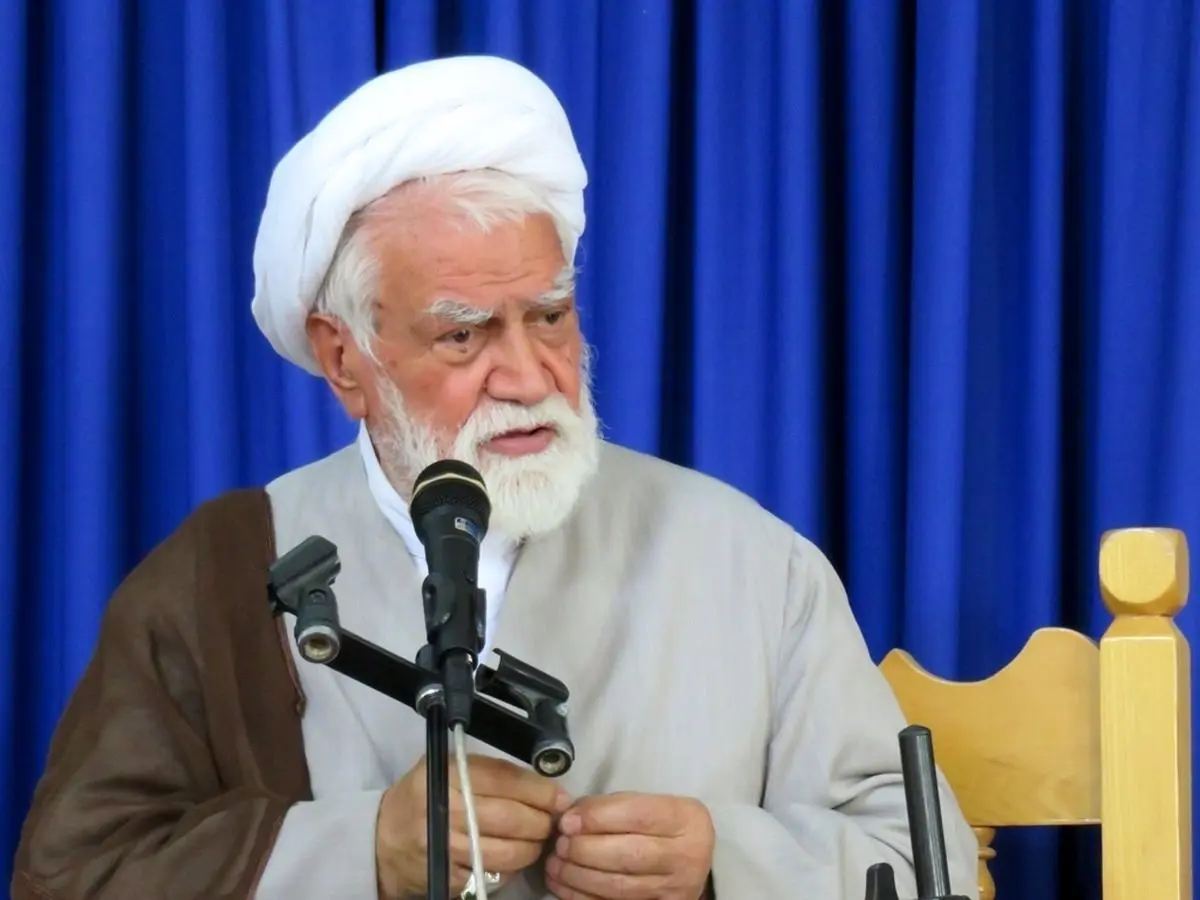 کاندید مجلس خبرگان: هر چیزی کم شود، می‌گویند ریشه‌اش آخوند‌ها هستند