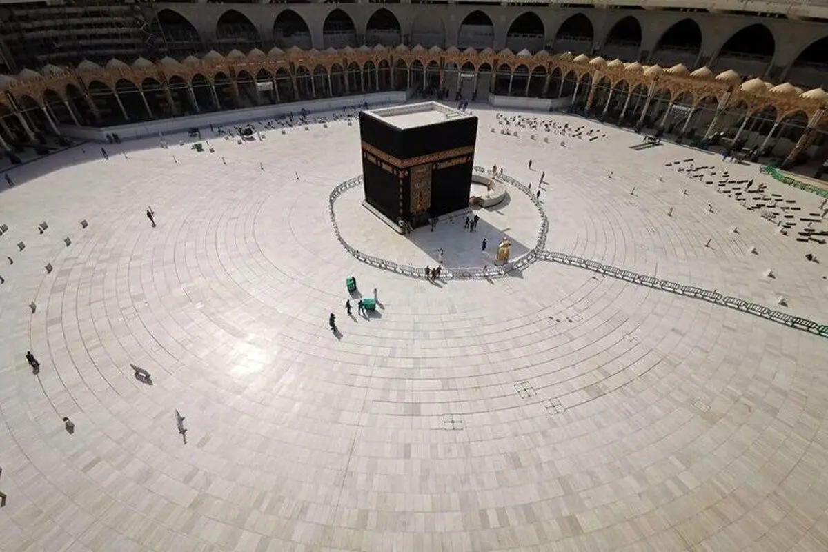لغو حج عمره؛ چرا عربستان گردن می‌گیرد شرکت هواپیمایی کشور نه؟