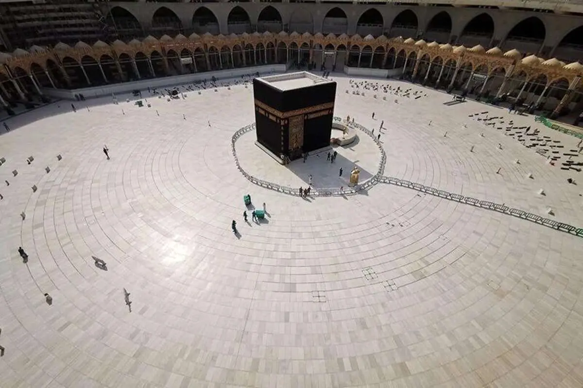 لغو حج عمره؛ چرا عربستان گردن میگیرد شرکت هواپیمایی کشور نه؟