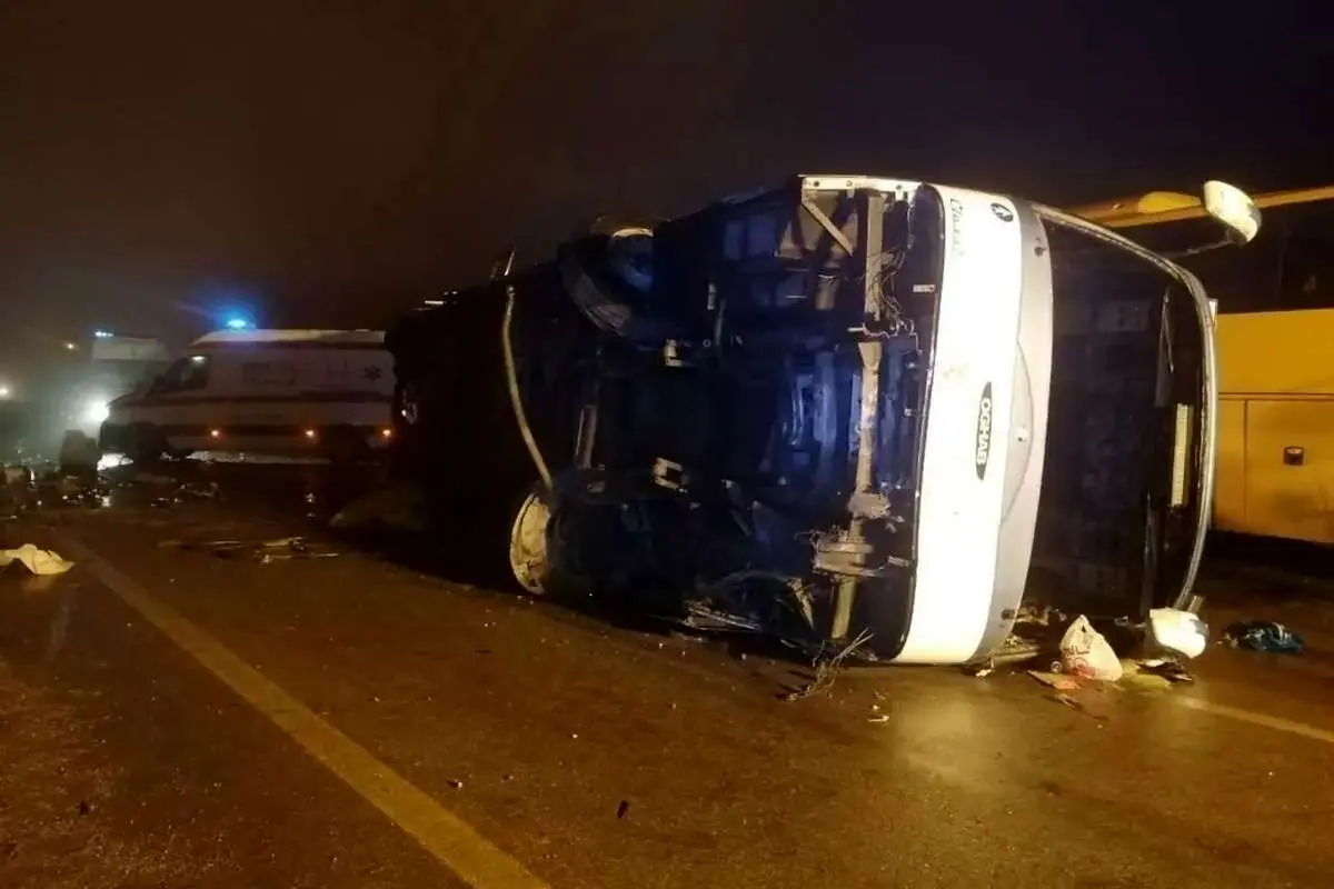 واژگونی اتوبوس ۲۷ مصدوم برجا گذاشت