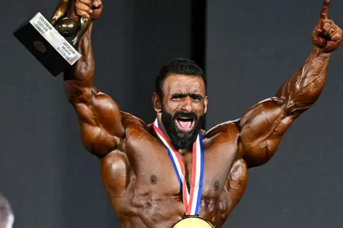 پوستر جدید هادی چوپان جنجالی شد