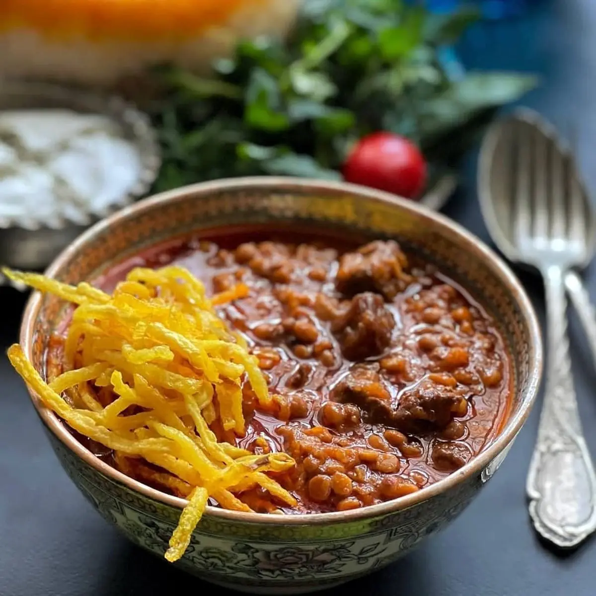 طرز تهیه قیمه سیستانی یا دوغ‌با؛ یک غذای اصیل و خوشمزه زاهدانی