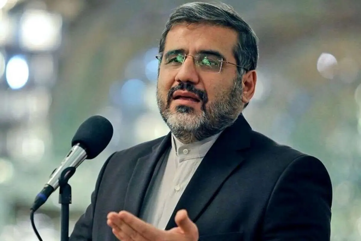 معاون رئیس جمهور: امام فرازمانی و فرامکانی است