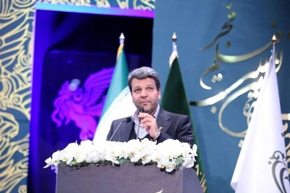 رئیس سینمایی و توصیه ایرج میرزا