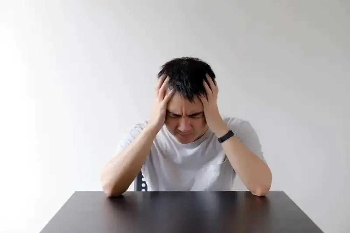 کمبود کدام ویتامین باعث سرگیجه میشود؟
