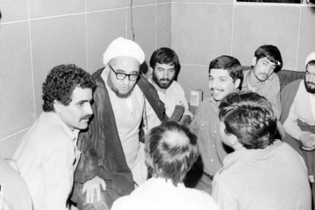 نظر آیت‌الله خلخالی درباره فیلم «قیصر» چه بود؟