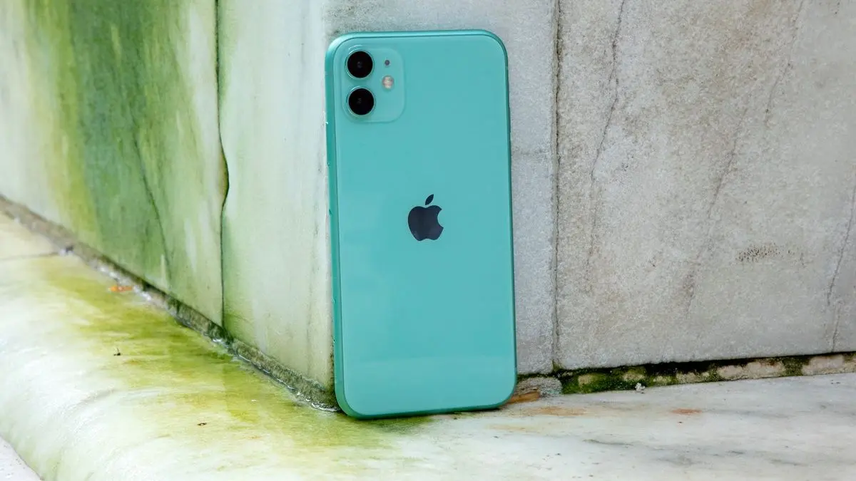 حرف i در iPhone به چه معنا است؟