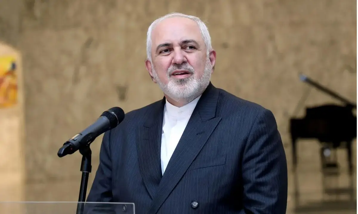 ظریف: از هر ۱۰ دانشجویی که می‌بینم، ۵ نفر می‌خواهند از کشور بروند