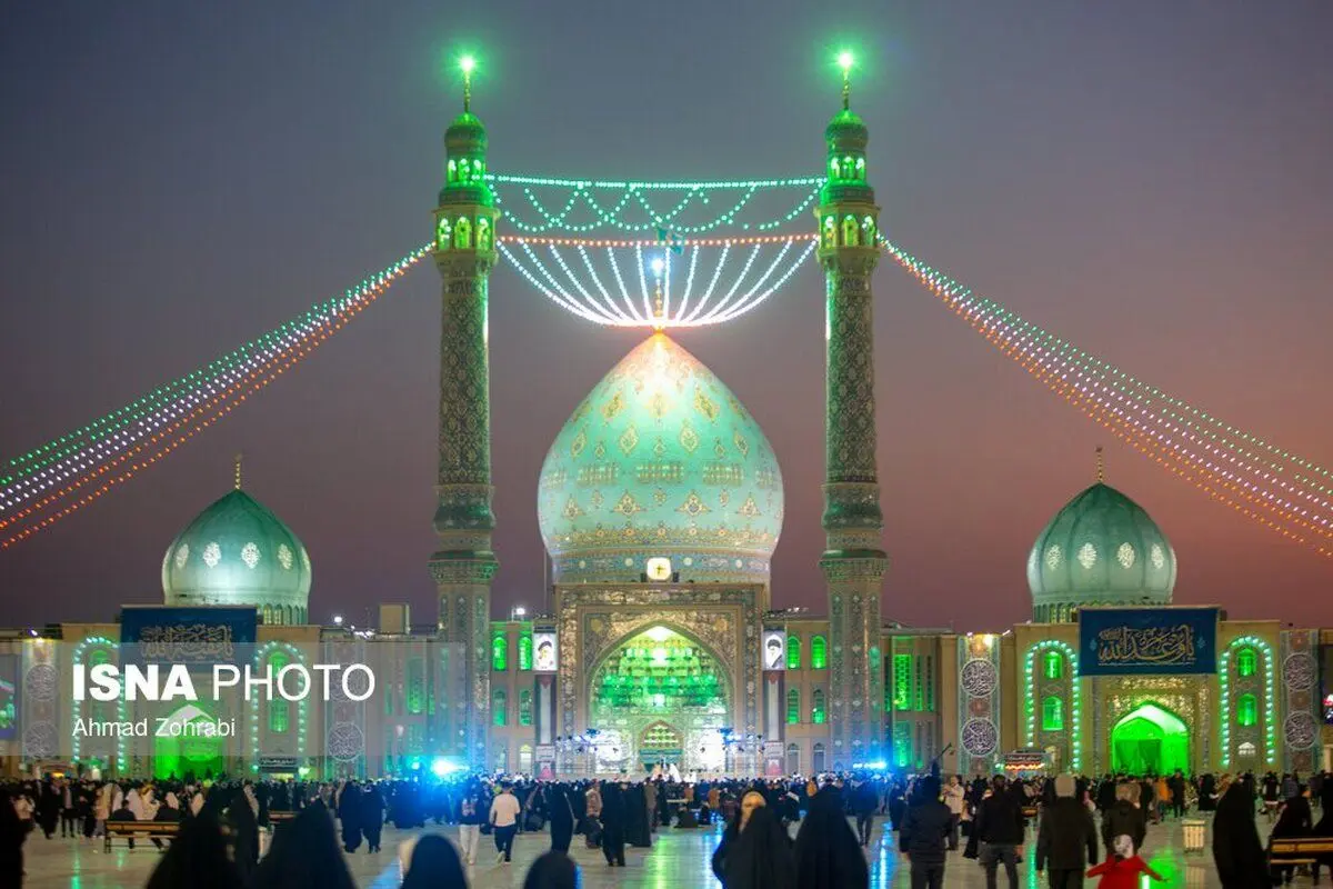 (تصاویر) چراغانی حرم حضرت معصومه(س) و مسجد جمکران