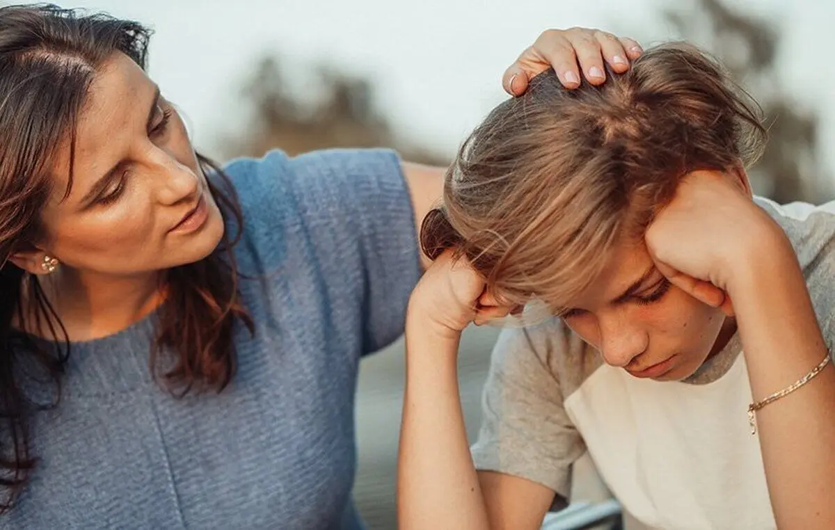 چگونه به دوستی که با مشکلات روحی درگیر است کمک کنیم؟