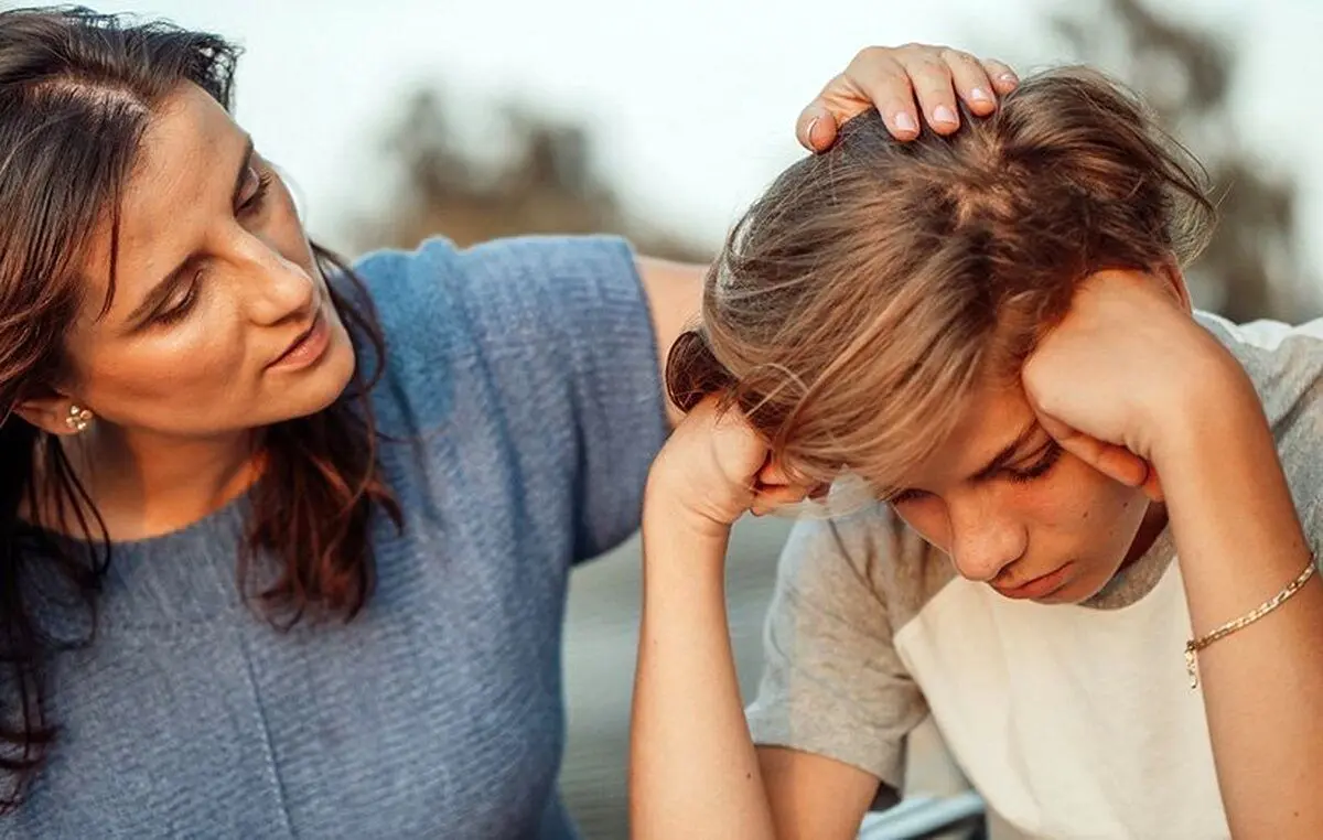 چگونه به دوستی که با مشکلات روحی درگیر است کمک کنیم؟