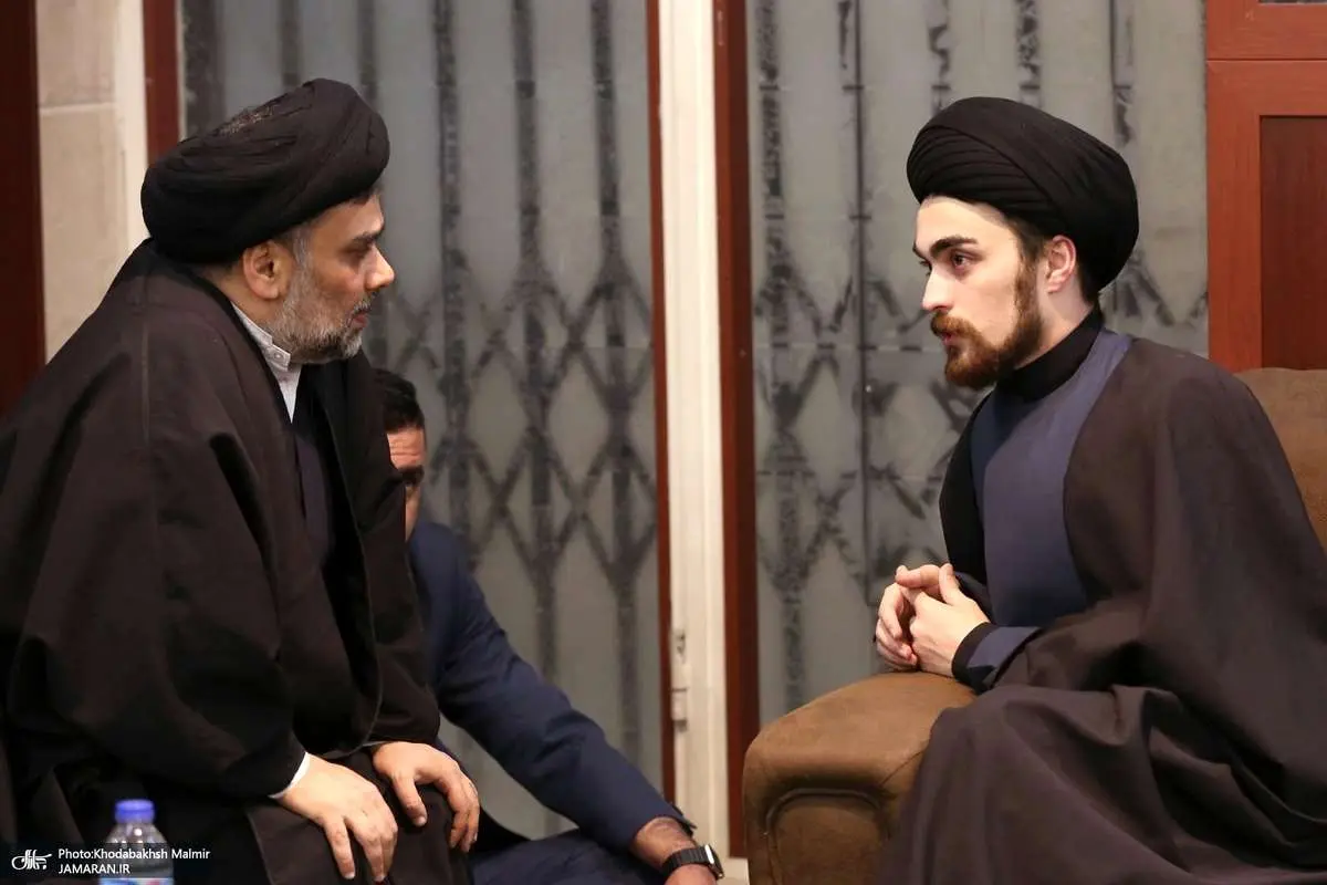 (تصاویر) حضور جمعی از شخصیتهای سیاسی در منزل مرحوم موسوی بجنوردی