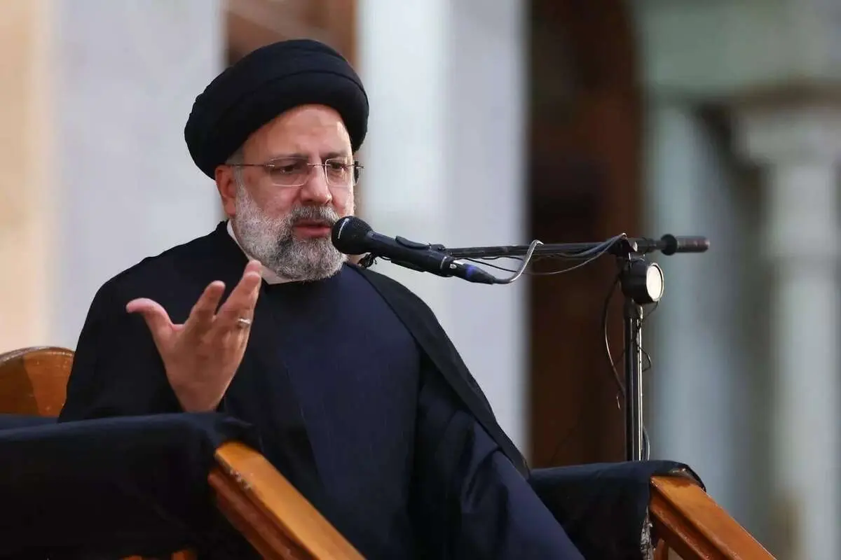 ‌رئیسی: برخی نعمت‌ها و برکات را نمی‌بینند؛ از نیمه خالی لیوان صحبت می‌کنند/طلبه خدمتگزار به مردم هستم