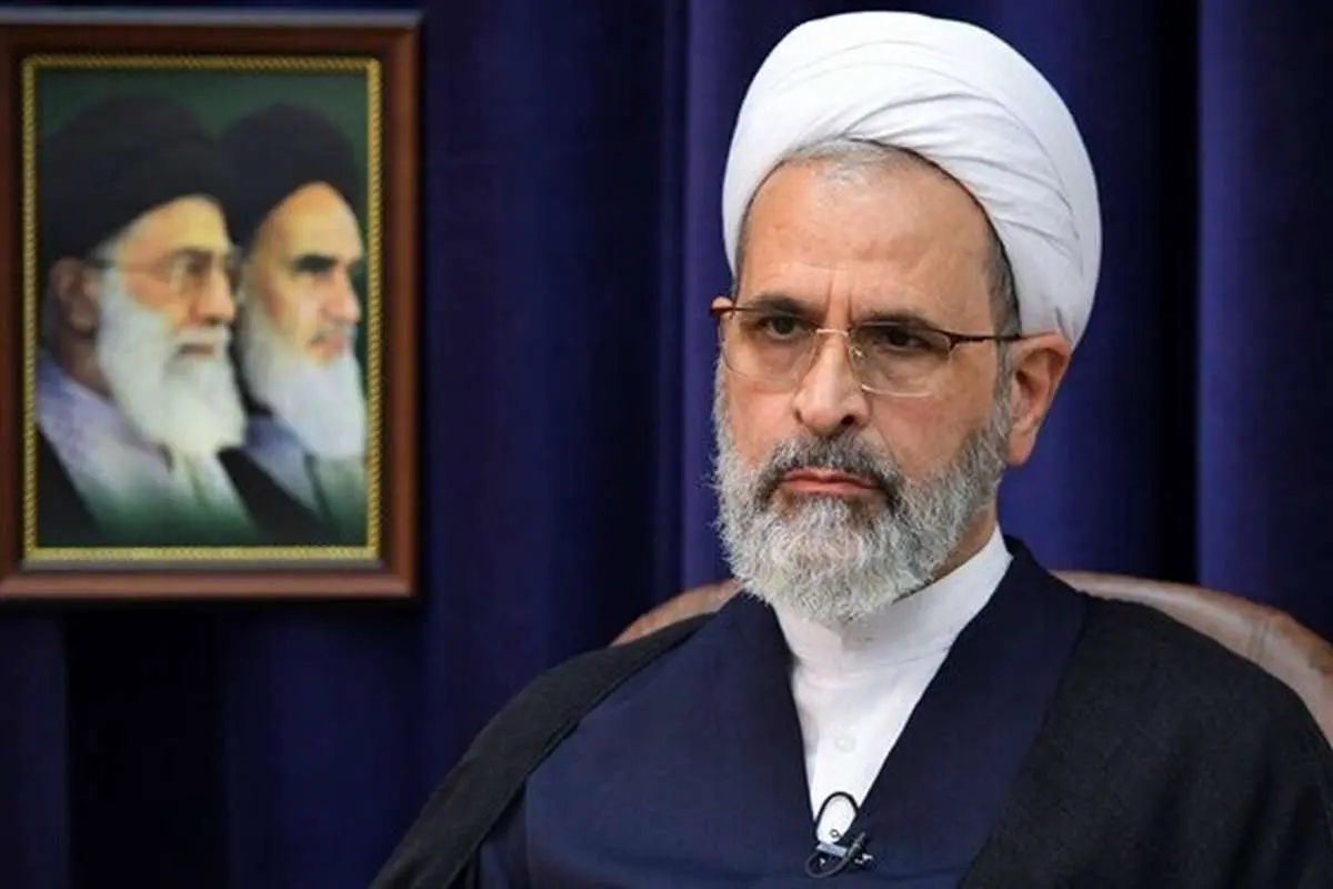 آیتالله اعرافی: همه ما مسئولان باید گوش شنوا داشته باشیم
