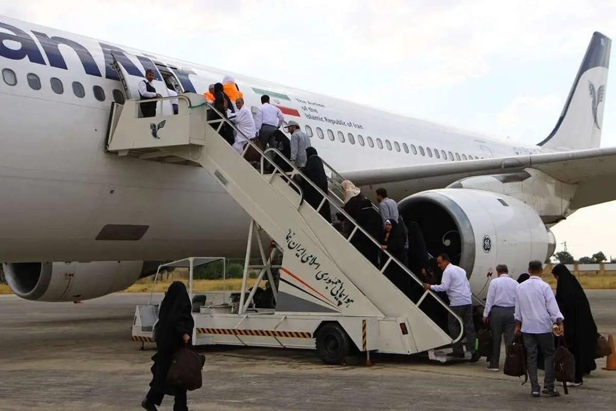 پیاده‌نشدن از هواپیما برای اعتراض به تأخیر پرواز جرم مسلم است!