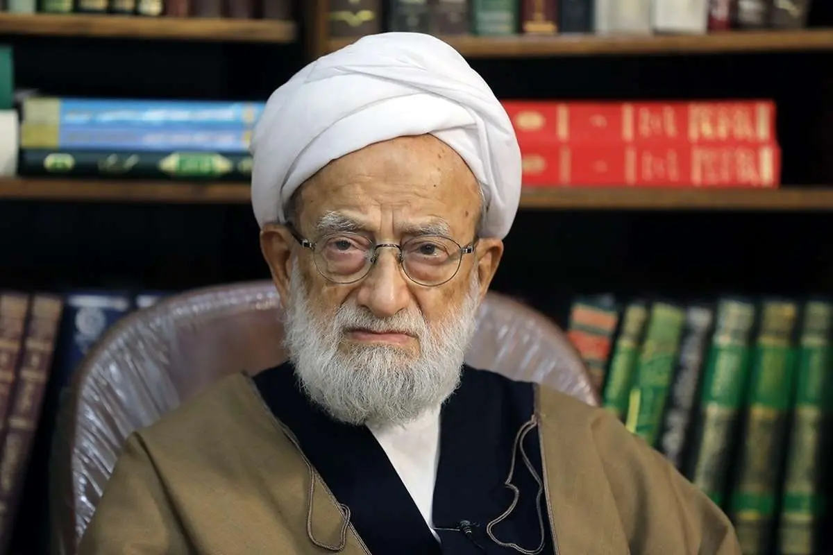 (عکس) تصویر کمتر دیده از مرحوم امامی کاشانی در کنار حسن روحانی