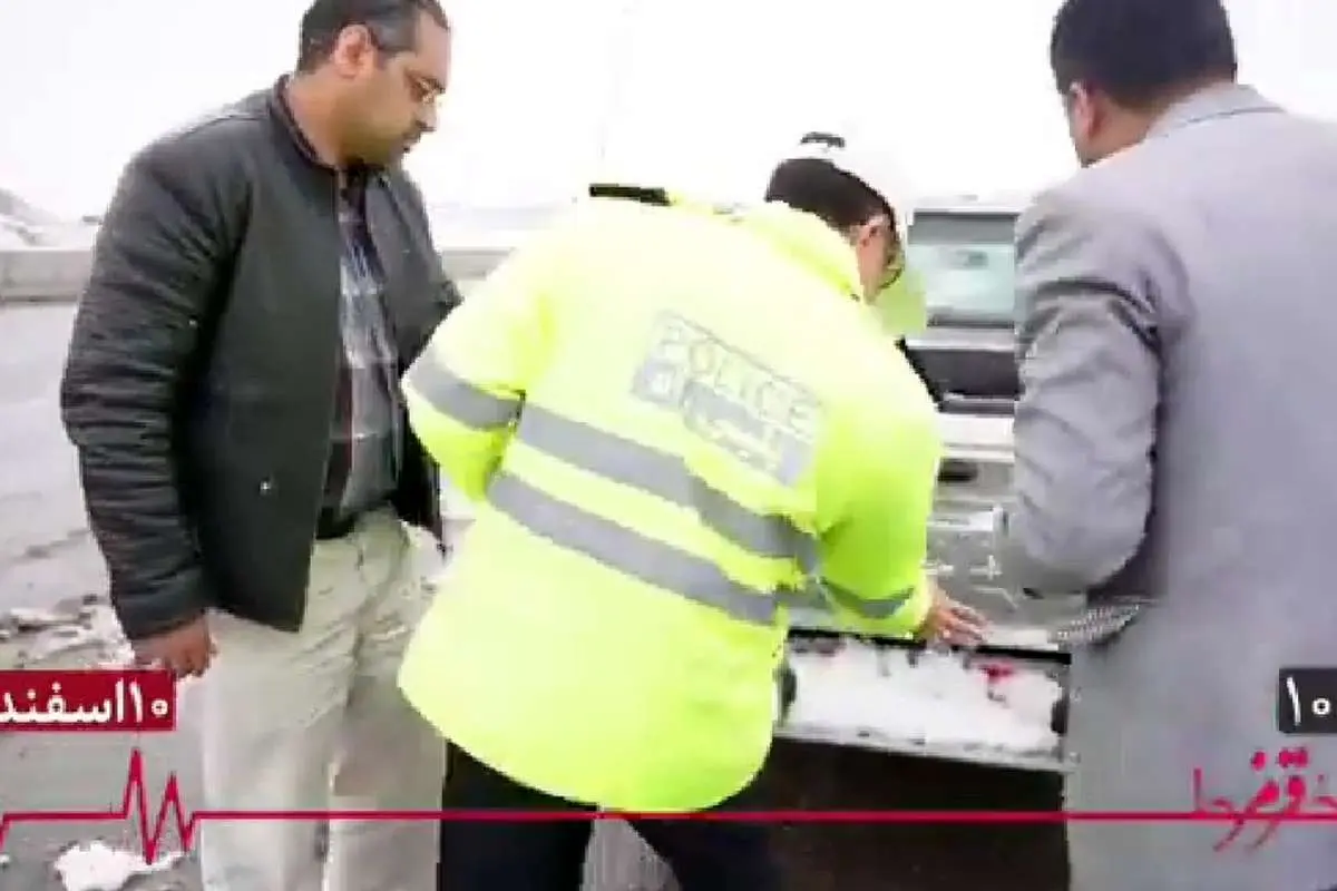 (ویدئو) اقدام عجیب مدیر متخلف دولتی در جادههای برفی