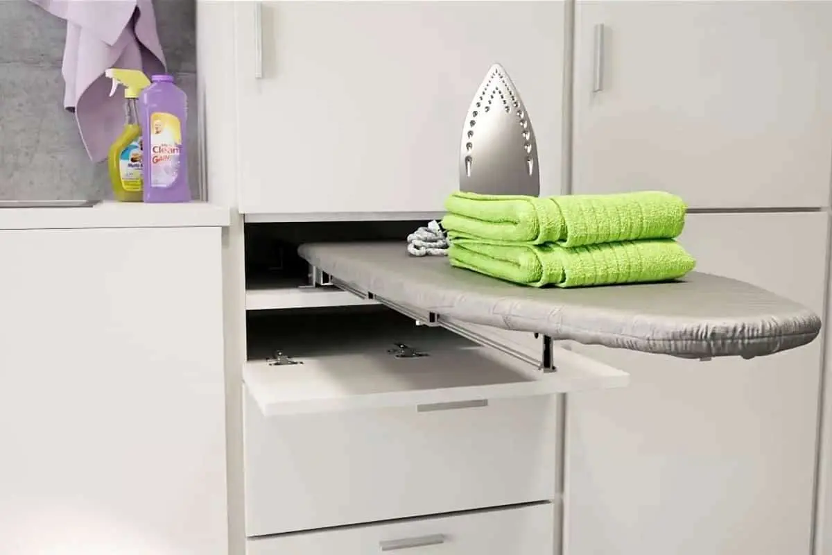 چگونه اتو را تمیز کنیم؟