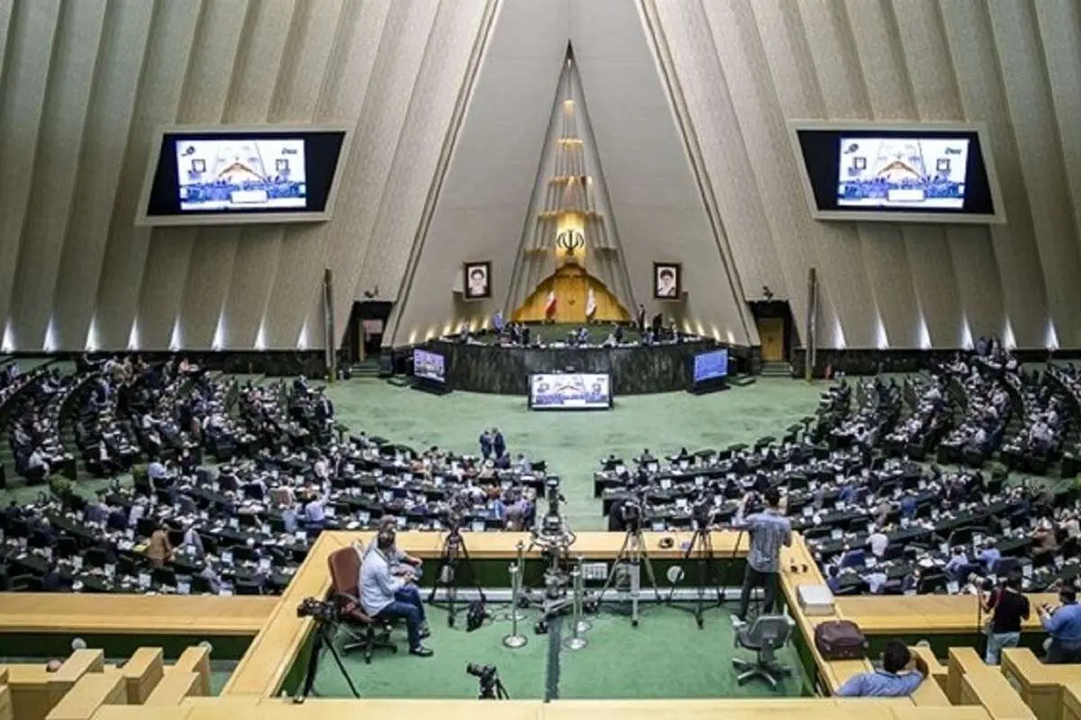 نمایندگان نیامدند، میلیارد‌ها تومان از جیب مردم هزینه شد