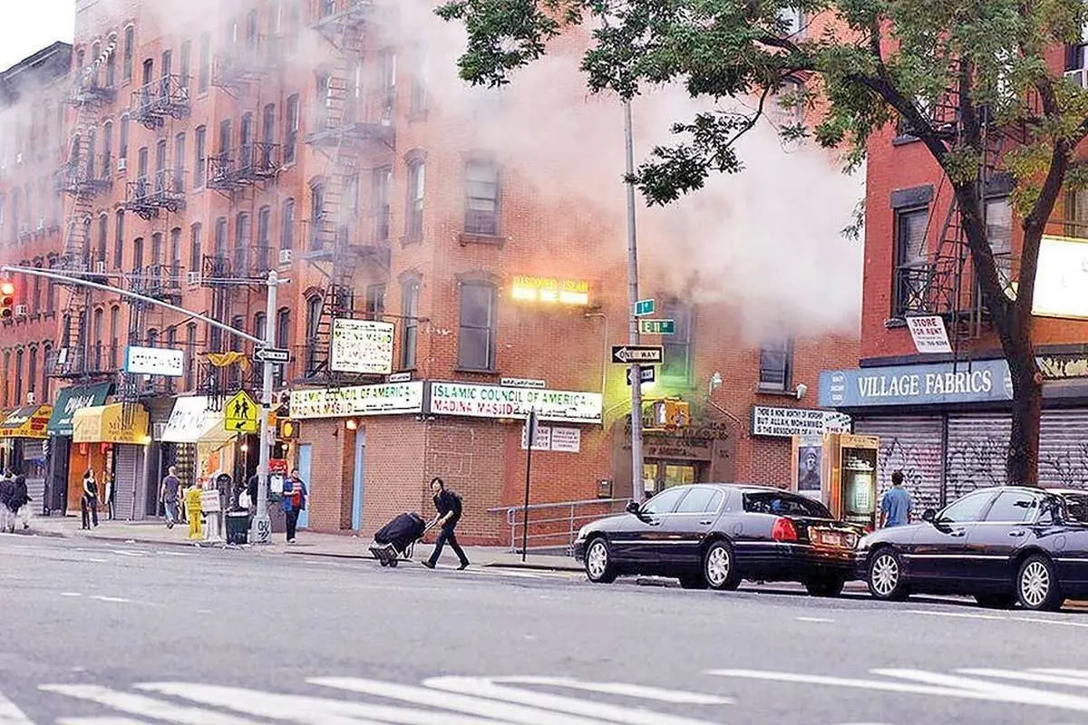 ۸ مانع در برابر آتش؛ قوانین و ایمنی ساختمان‌های آمریکایی