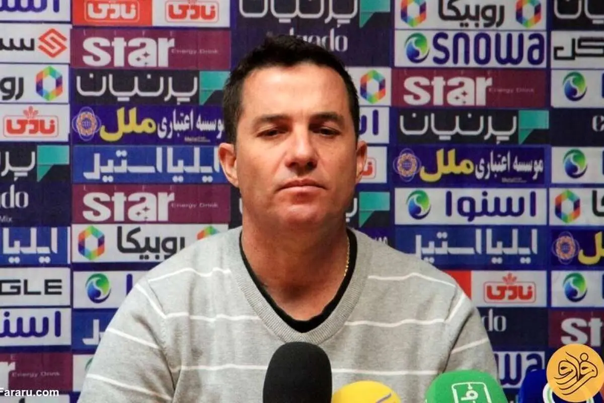 انتقاد صریح سرمربی پرسپولیس از نقل و انتقالات