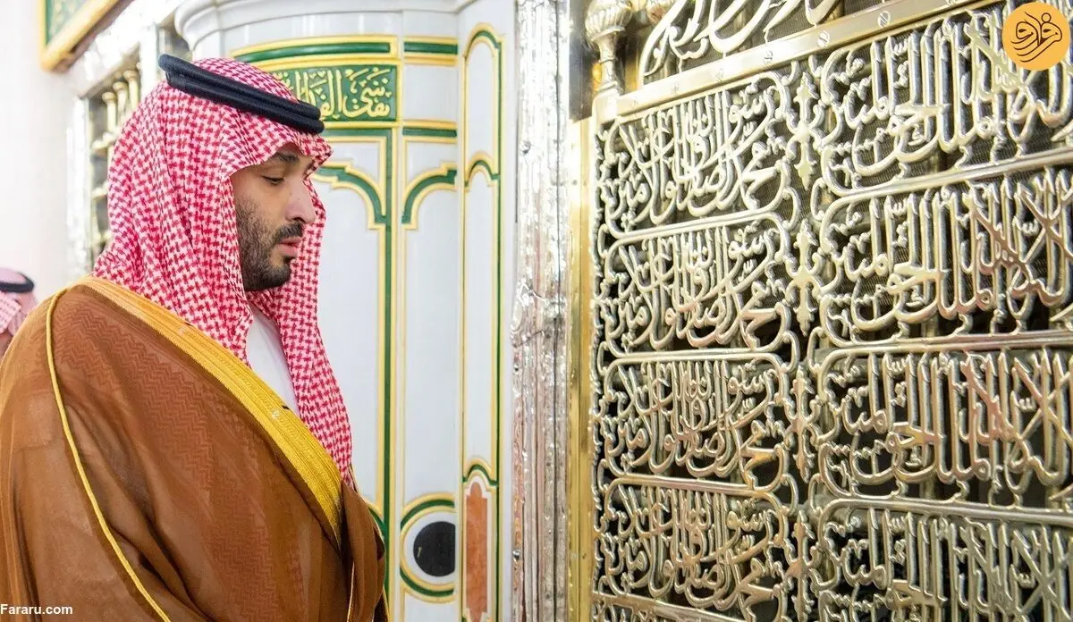 (ویدئو) محمد بن سلمان حرم پیامبر(ص) را زیارت کرد