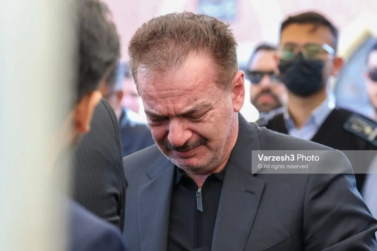 (تصاویر) مراسم تشییع همسر مالک باشگاه تراکتور
