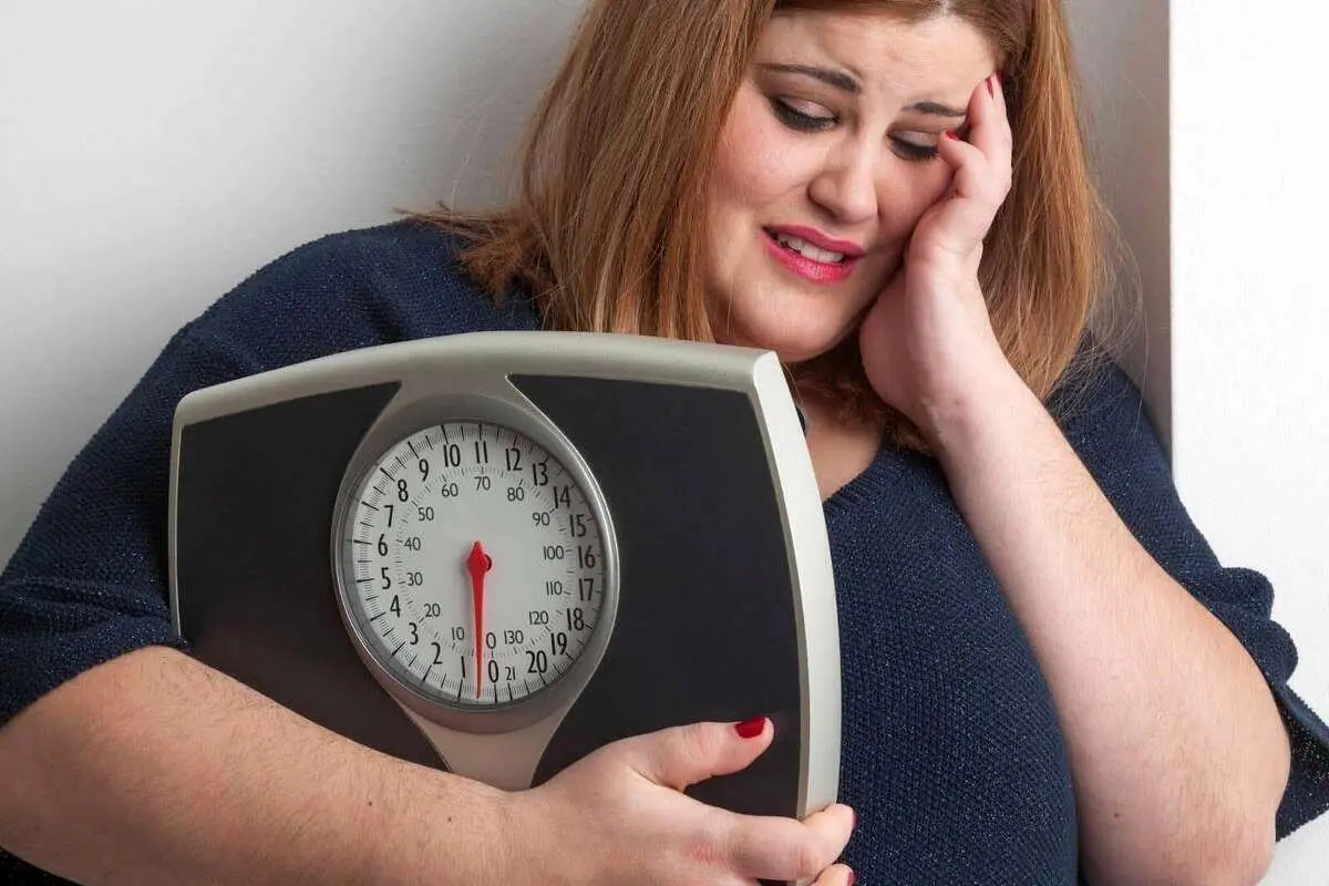 رابطه بین چاقی و افسردگی چگونه است؟