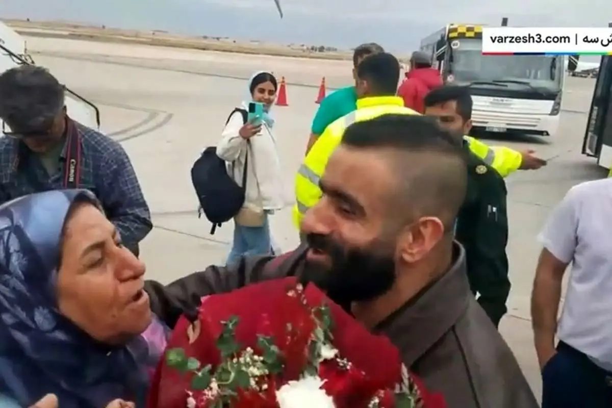 (ویدئو) استقبال بی‌نظیر از هادی چوپان در شیراز