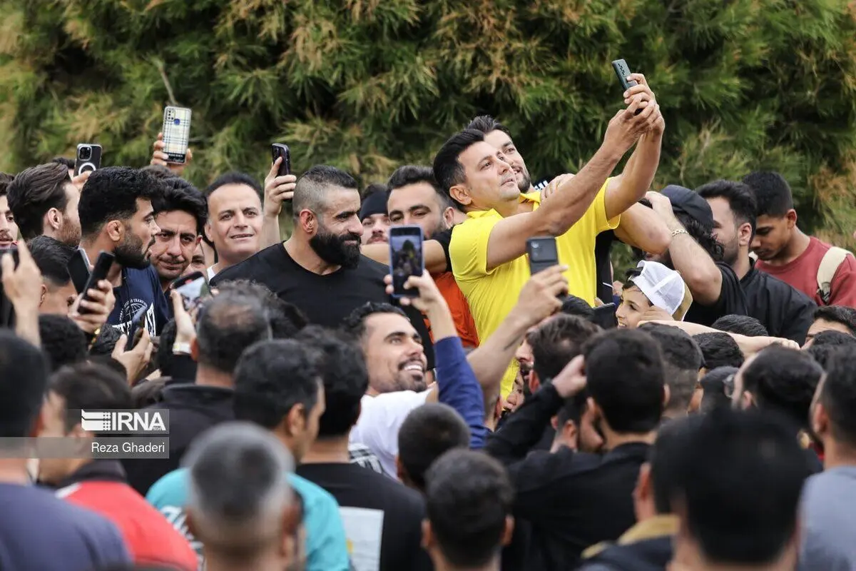 (تصاویر) استقبال شیرازی‌ها از گرگ پارسی