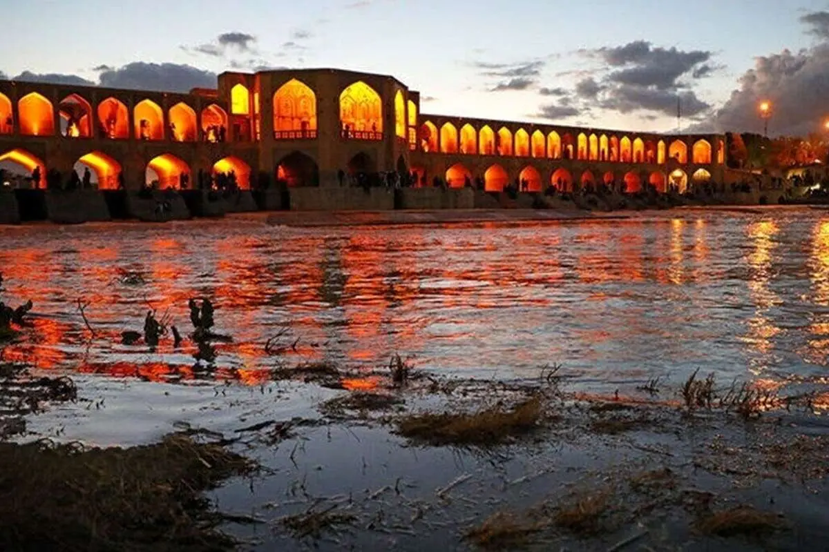 (ویدیو) چشم اصفهان به زاینده‌رود روشن شد