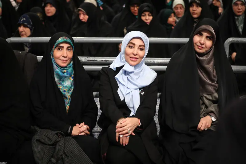 دیدار زنان و دختران با رهبر انقلاب