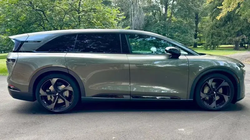 لوسید گراویتی