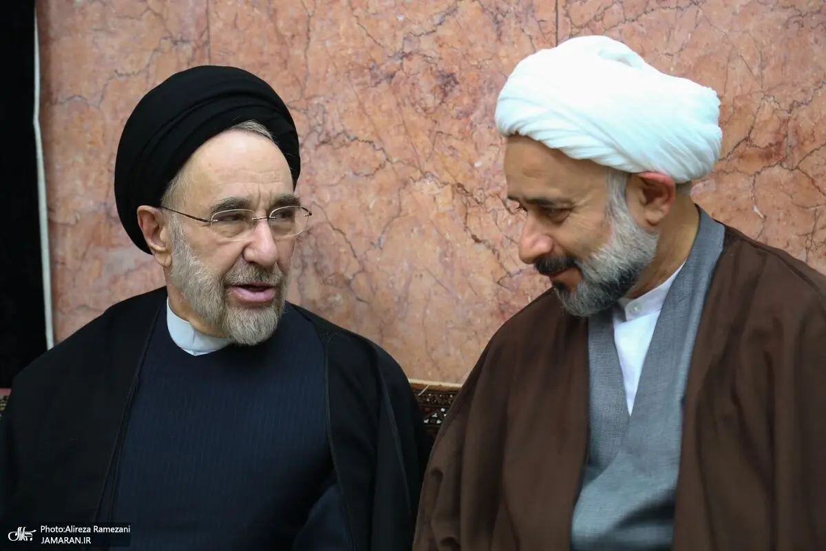 (تصاویر) چهره‌های سیاسی در مراسم ختم مادر همسر هادی خانیکی