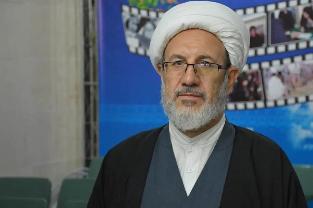 بیگدلی: در دولتی که با دخیل بستن به تتلو بر سر کار آمد، دلار شد ۶۴ هزارتومان و سکه ۴۶ تومان!