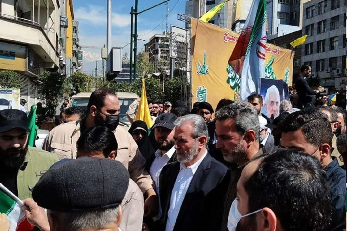 حضور سید مصطفی خامنه‌ای در راهپیمایی روز قدس