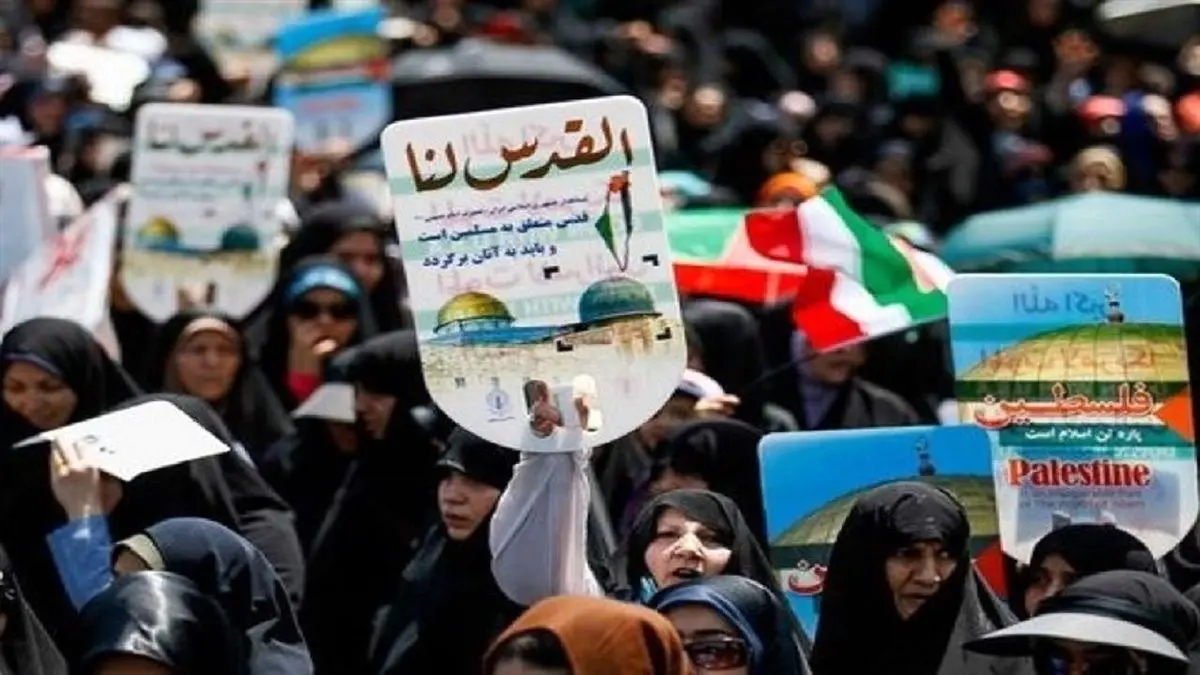 ناطق نوری و حسن روحانی در راهپیمایی روز قدس