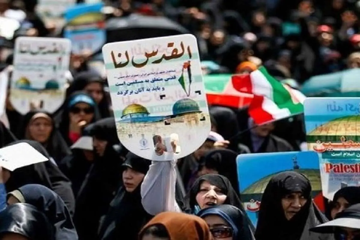ناطق نوری و حسن روحانی در راهپیمایی روز قدس