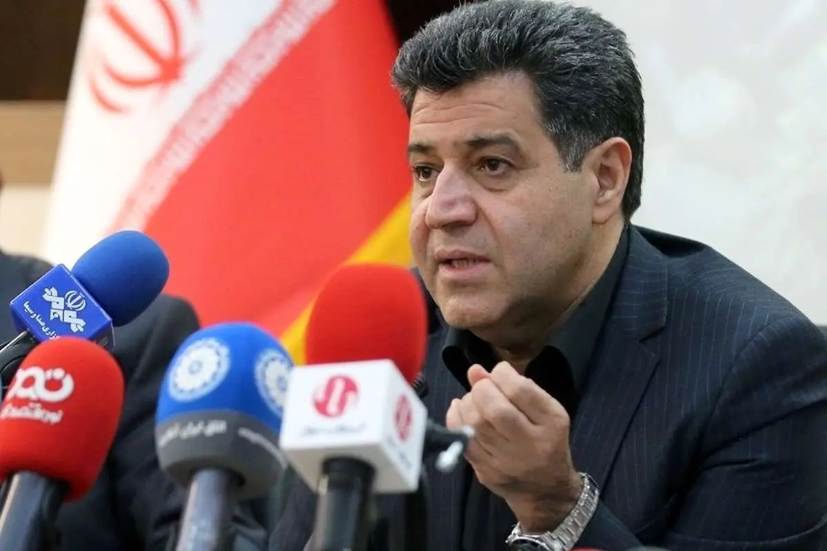 سلاحورزی: برخی از نمایندگان اتاق به استعفا فکر میکنند