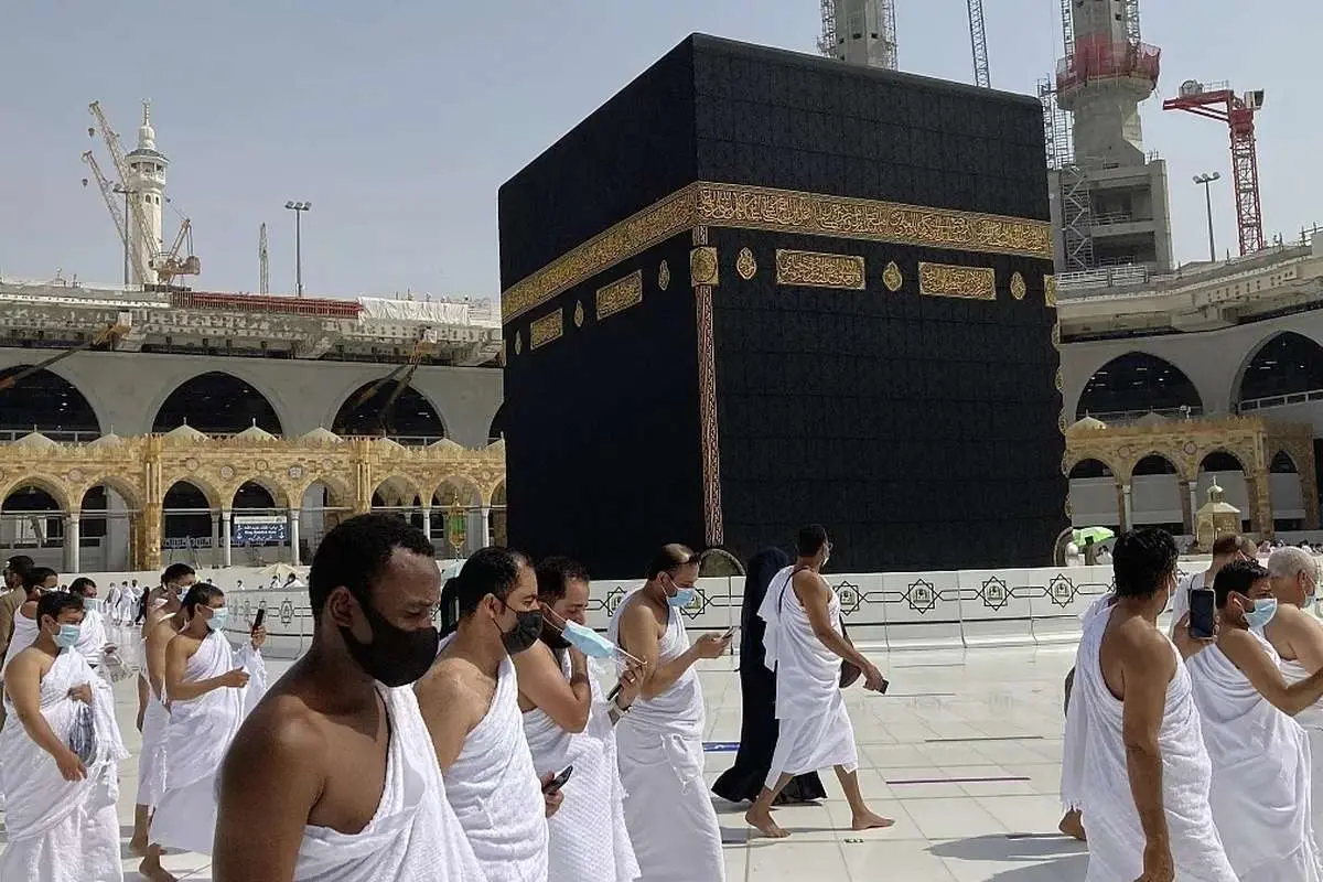 (ویدئو) دعا برای مردم غزه در حین انجام مناسک حج عمره