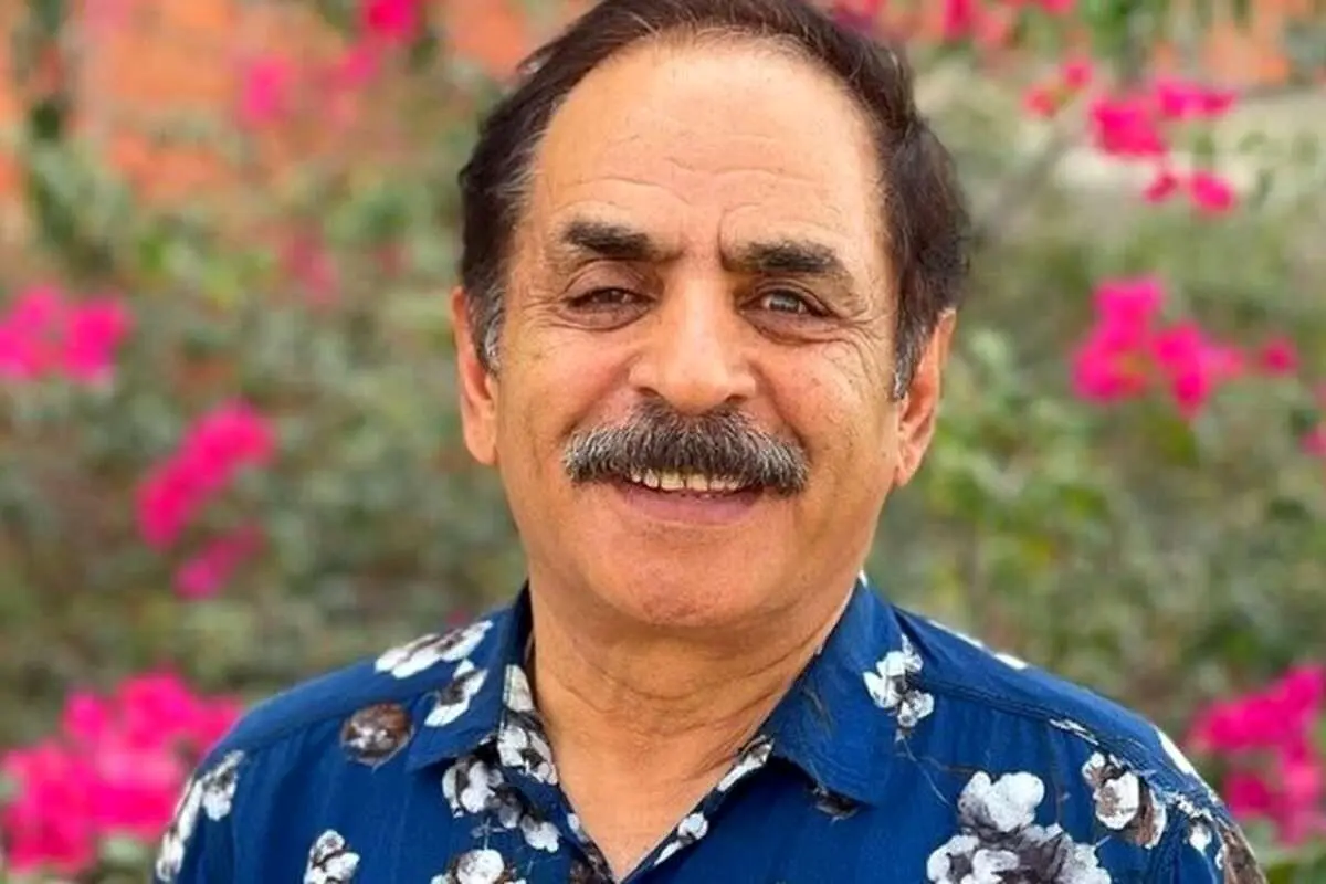 (ویدئو) حضور آقارشید در چایخانه حرم امام رضا (ع)