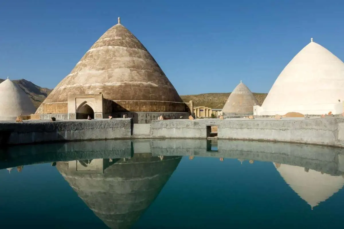 (عکس) کشف یک آب انبار عهد قاجاریه در تربت حیدریه