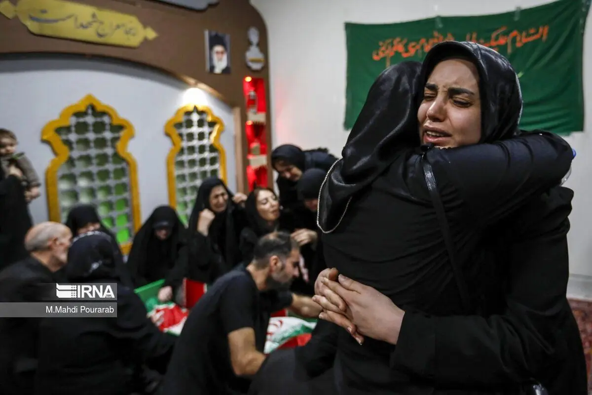 (تصاویر) وداع با پیکر شهید «بهروز واحدی» نیروی سپاه قدس