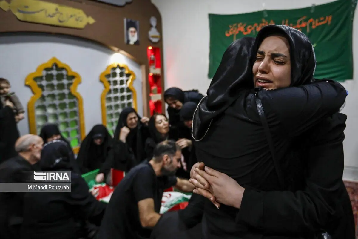 (تصاویر) وداع با پیکر شهید «بهروز واحدی» نیروی سپاه قدس
