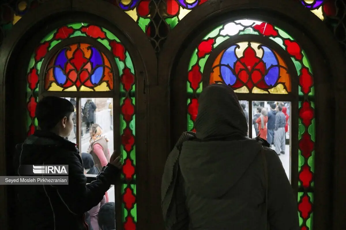 (تصاویر) گردشگران نوروز ۱۴۰۳ در عمارت آصف «خانه کُرد»