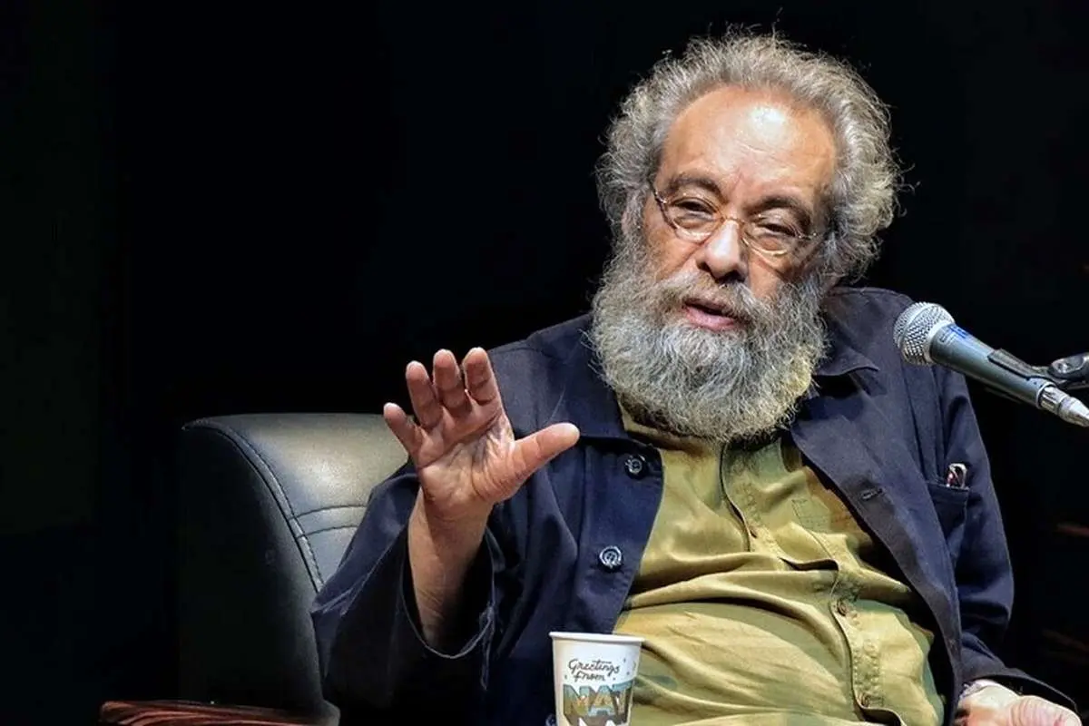 (ویدیو) وقتی مسعود فراستی را با هوشنگ ابتهاج اشتباه می‌گیرند!