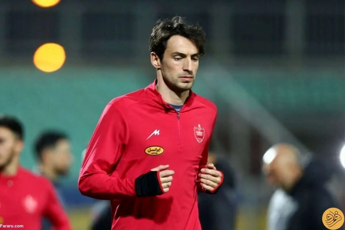 مدافع پرسپولیس مدال افتخار خواهد گرفت!