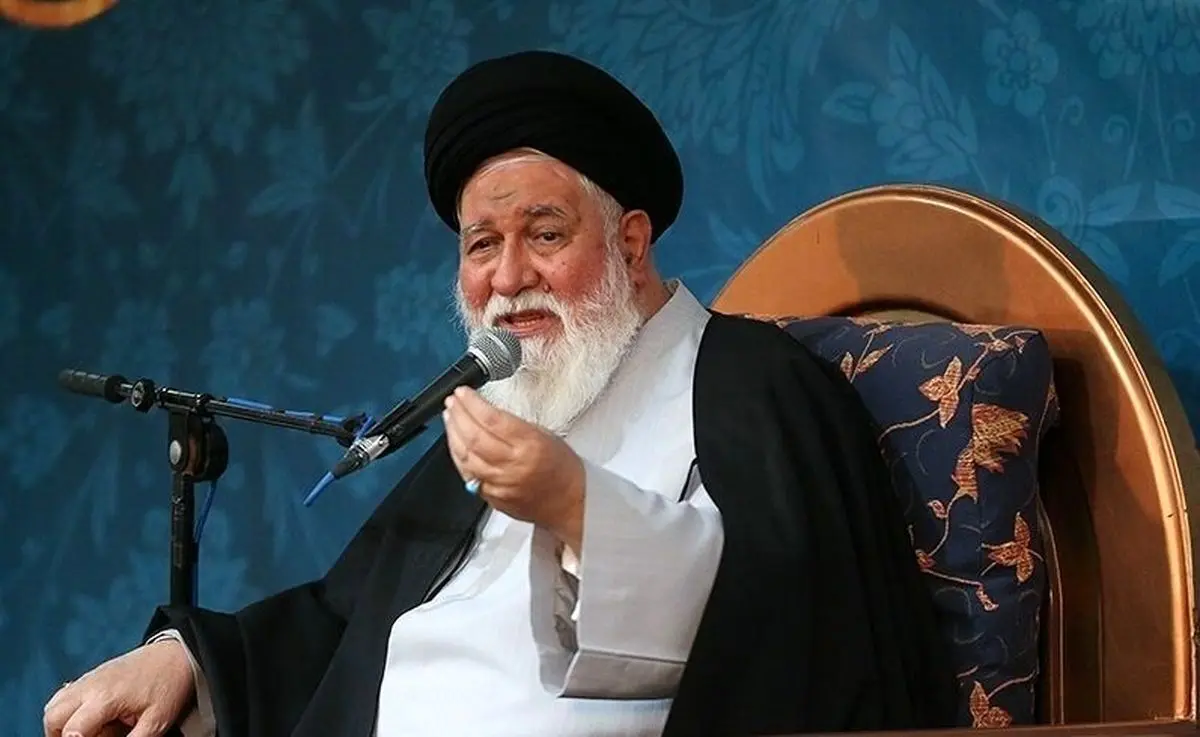 علم الهدی قبول دارد که دامادش بدلیل سید بودن، رأی آورده است؟
