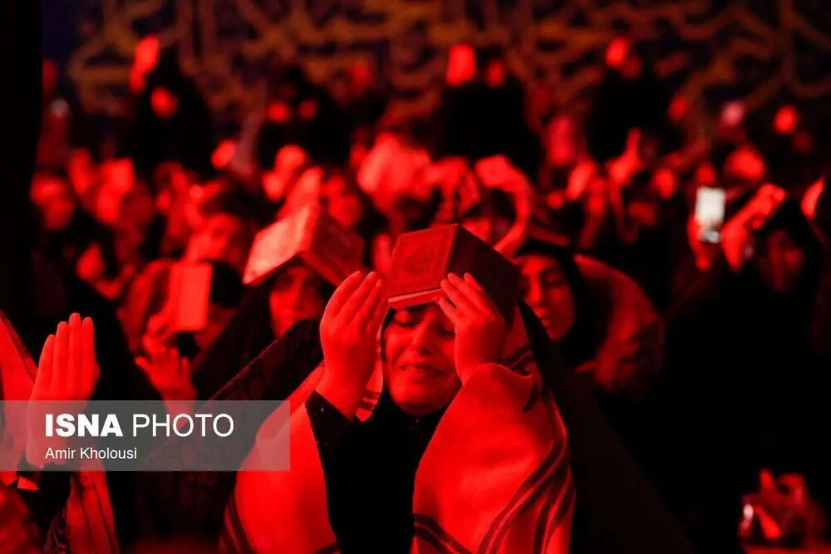 (تصاویر) احیای شب قدر در امامزاده صالح(ع)