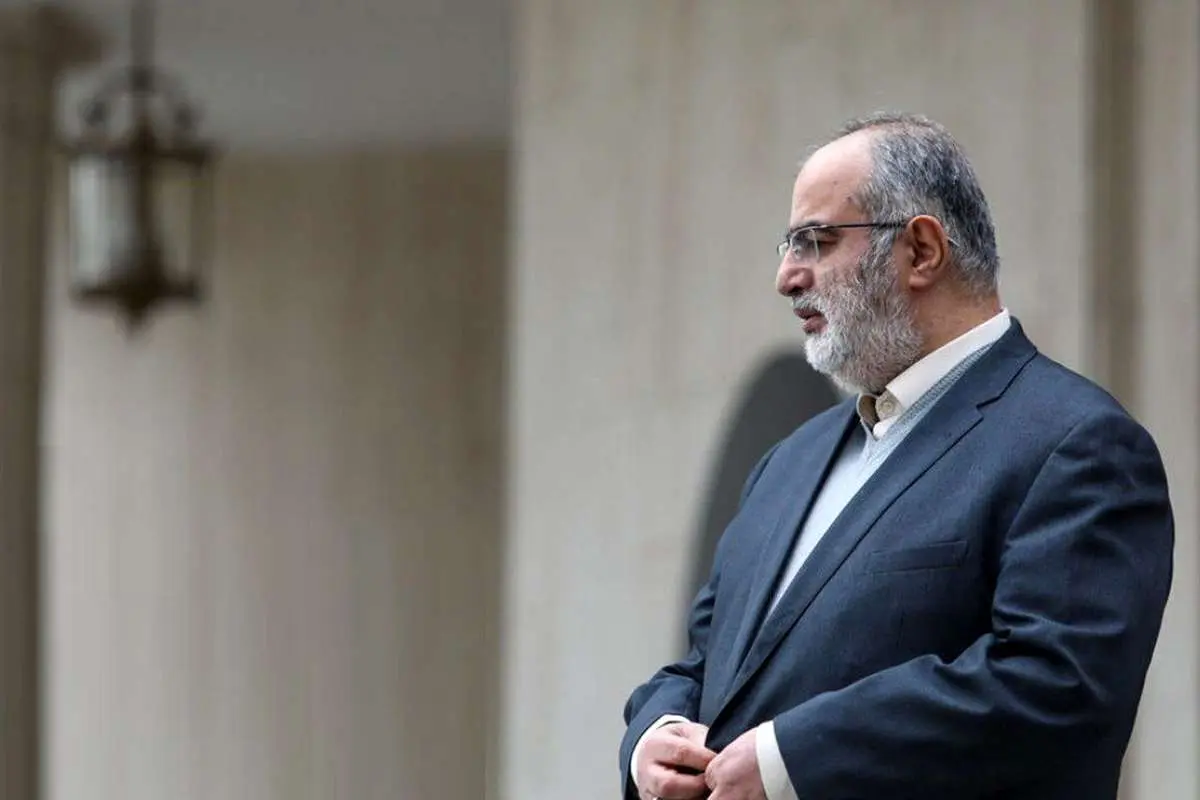 شکایت بهزاد نبوی از پرویز ثابتی به روایت حسام الدین آشنا